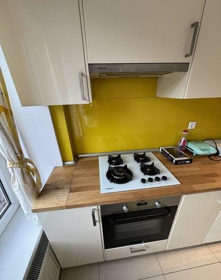 Apartament cu 2 camere semidecomandat în Magheru