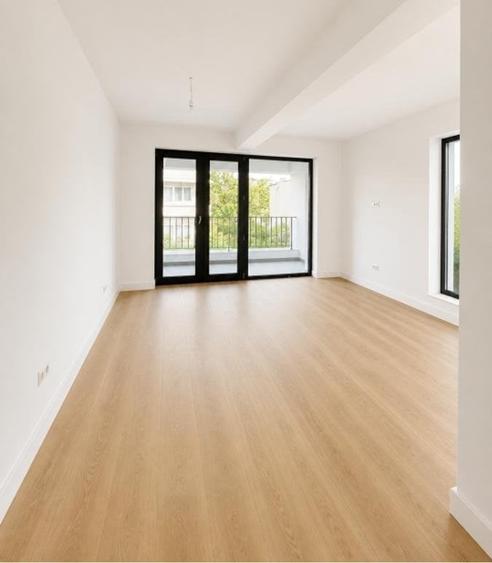 Casă cu 8 camere cu Teren 295 Mp în Dorobanți
