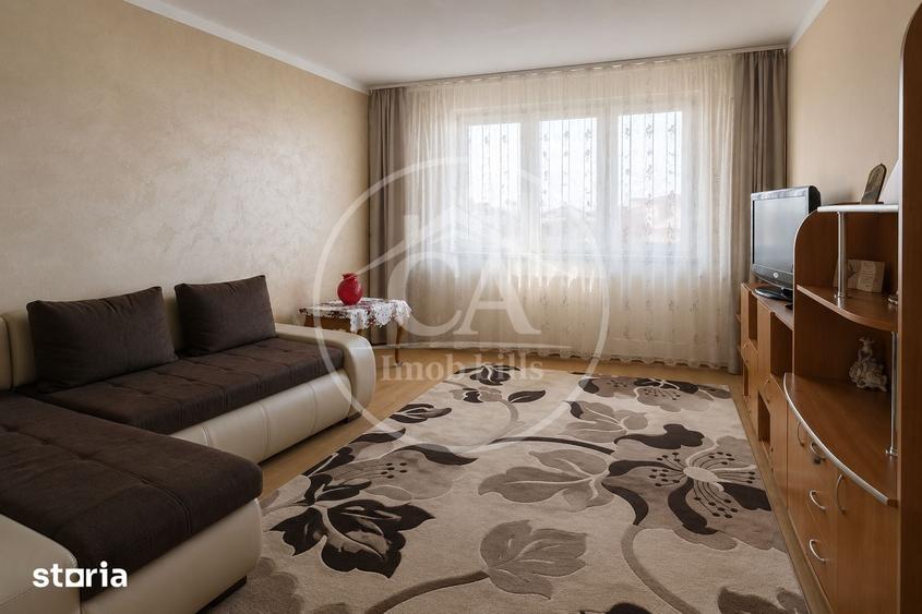 Apartament cu 3 camere decomandat în Orașul Nou