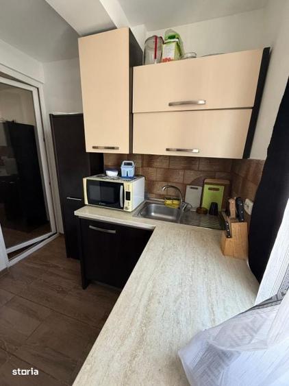 Apartament cu 2 camere decomandat în Craiovița Nouă