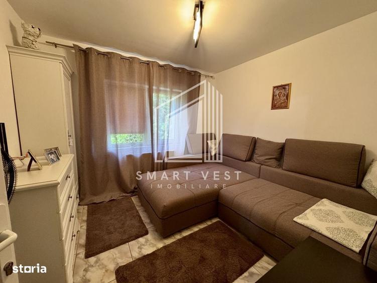 Apartament cu 4 camere decomandat în Micro 16