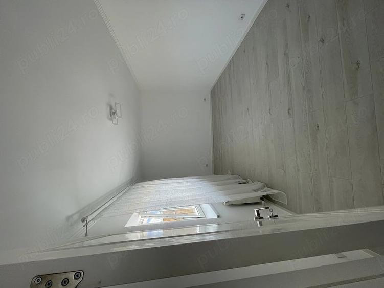 Casă cu Teren 370 Mp în Bucium