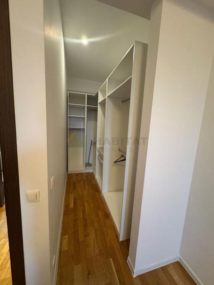 Apartament cu 2 camere, mobilat în Central