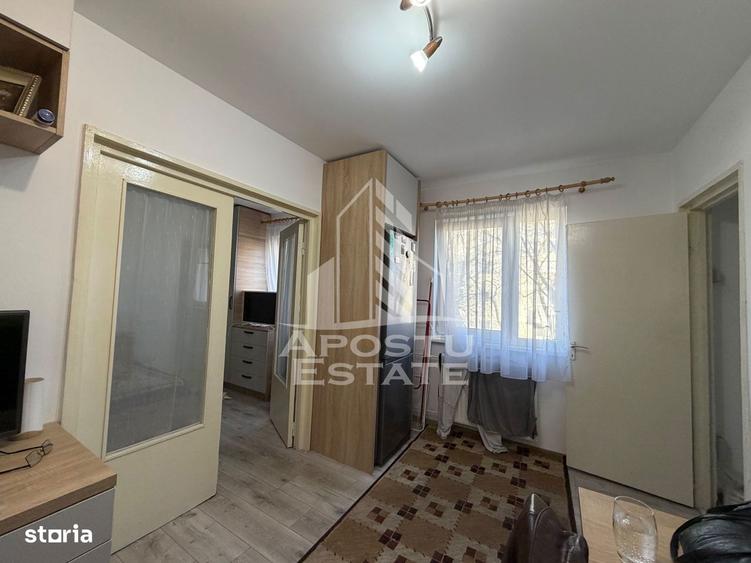 Apartamentu cu 2 camere,renovat, etajul 2, zona Sagului - 10