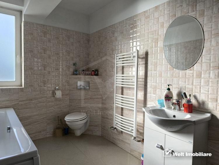 Casă individuală cu 5 camere cu Teren 2586 Mp în Iris