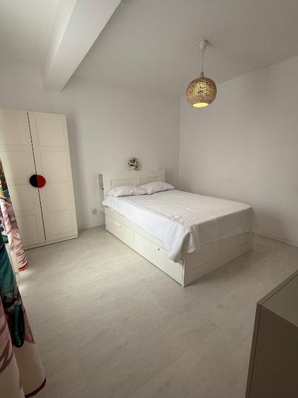 Duplex cu 5 camere cu Canalizare în Central