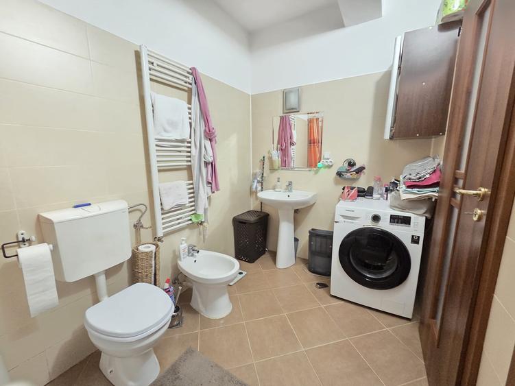 Apartament cu 2 camere semidecomandat în Siderurgiștilor