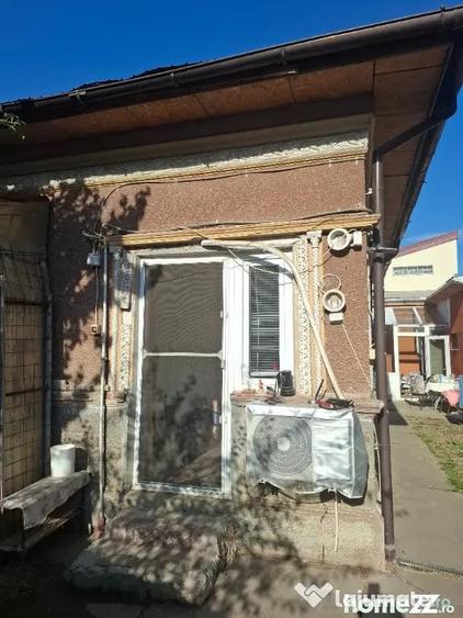 Casă cu 3 camere cu Teren 145 Mp în Străulești