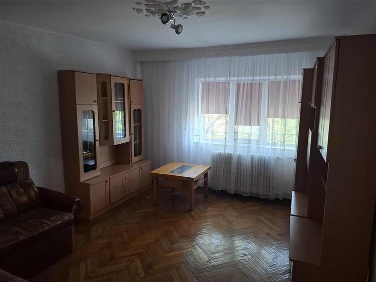 Apartament cu 2 camere decomandat în George Enescu
