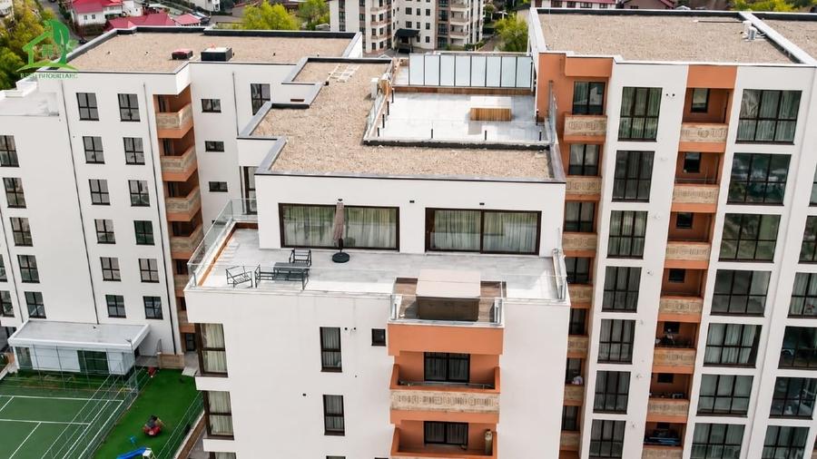 Apartament cu 5 camere decomandat, mobilat în Central