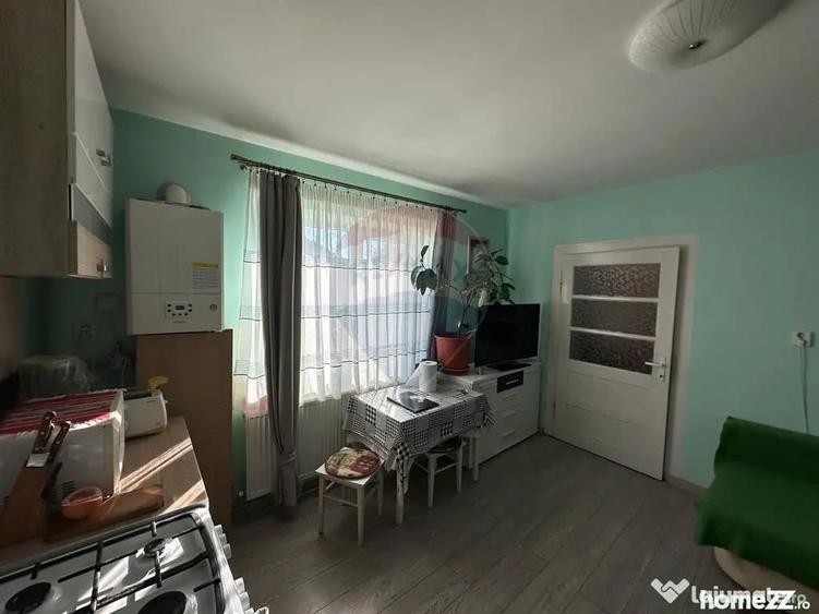 Casă cu 3 camere cu Teren 2500 Mp în Benesat