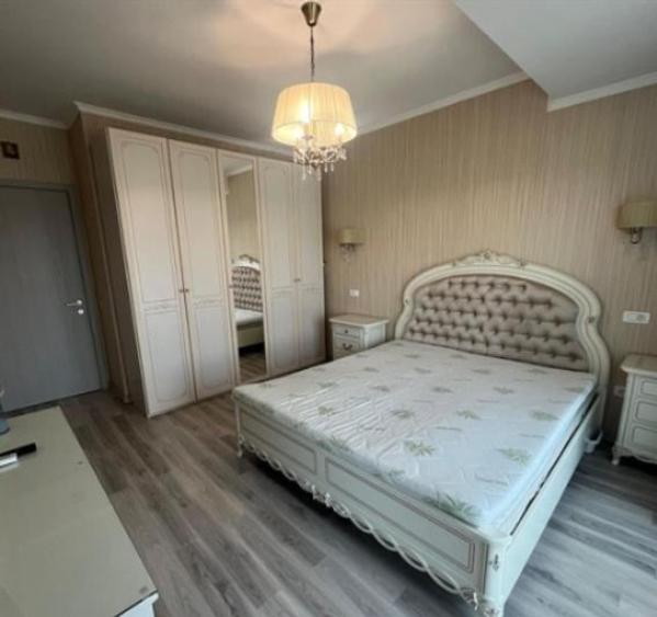 Apartament cu 2 camere decomandat în Crângași