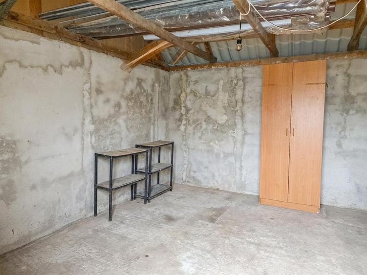 Casă cu 3 camere cu Teren 750 Mp în Bicaci