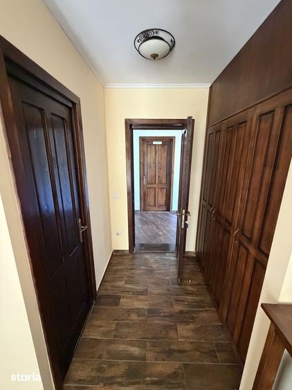 Casă cu Teren 3295 Mp în Tulnici