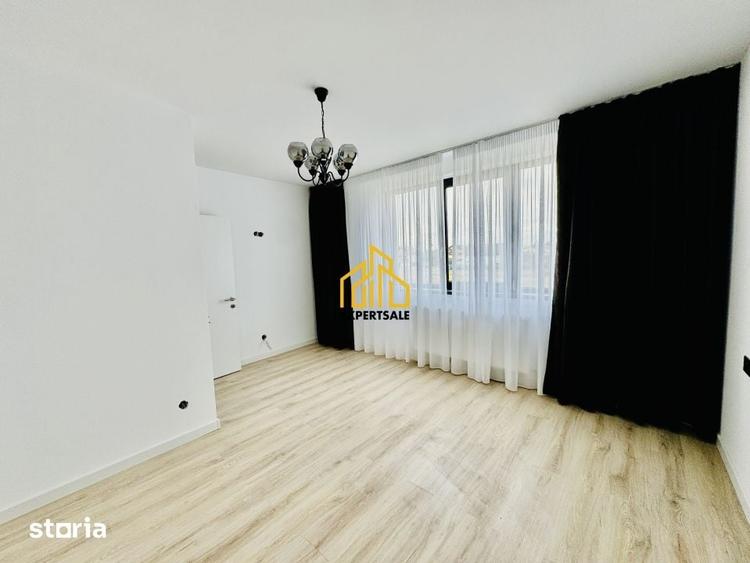 Casă cu 4 camere cu Teren 300 Mp în Clinceni