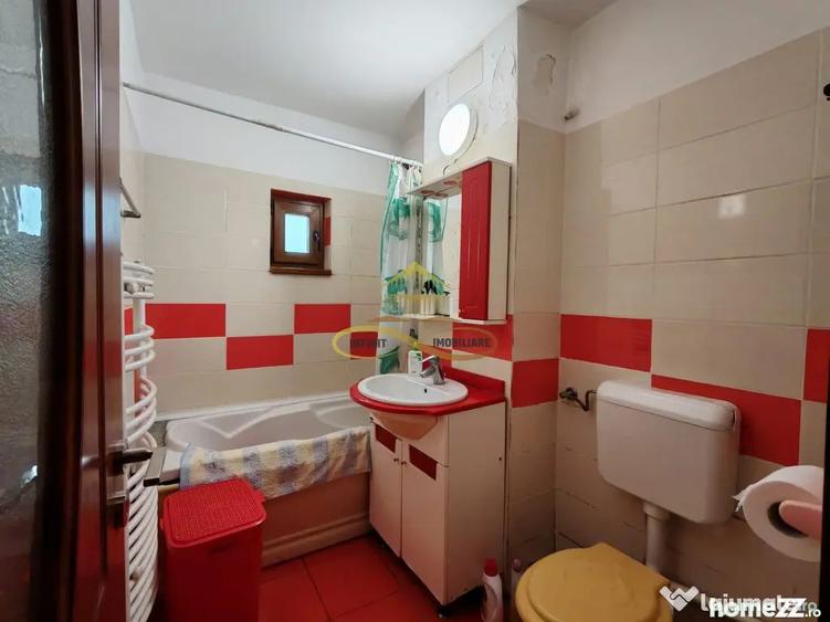 Apartament cu 2 camere semidecomandat, mobilat în Central