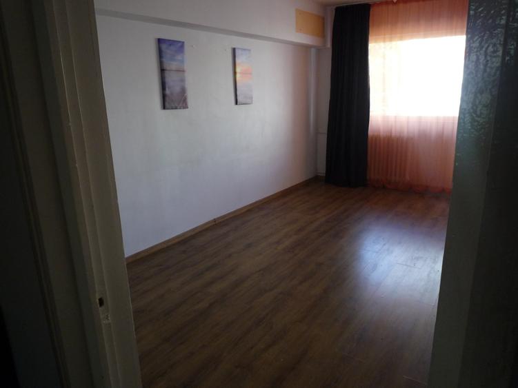 Apartament cu 3 camere decomandat în Arcul de Triumf — fotografia 2