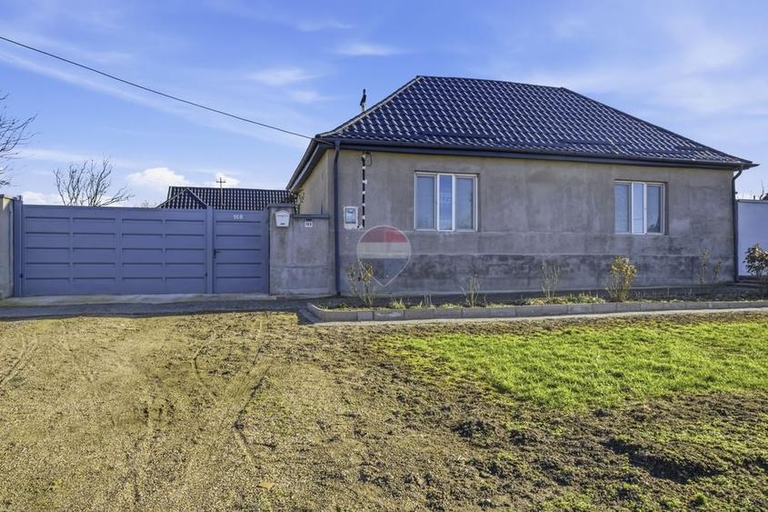 Casă individuală cu 3 camere cu Teren 1439 Mp în Satu Mare