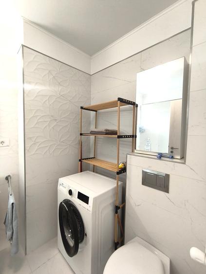 Apartament cu 2 camere decomandat în Parcul Carol