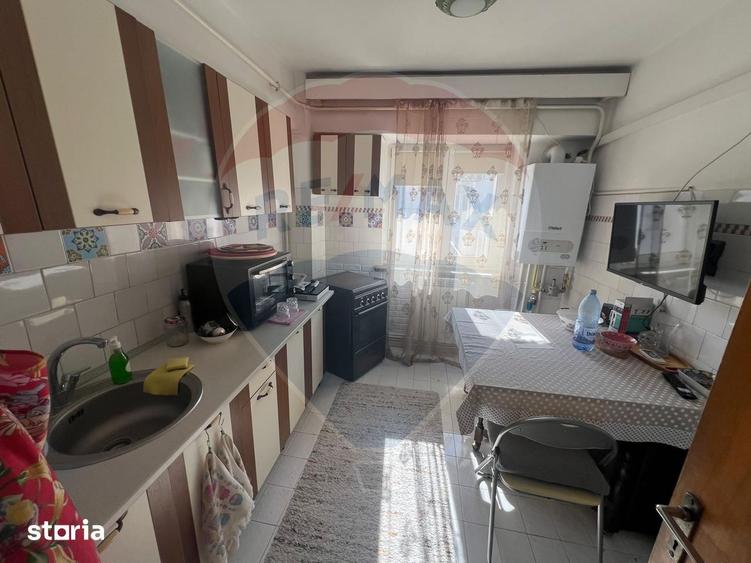 Apartament cu 2 camere decomandat, mobilat în Central