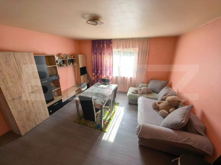 Casă individuală cu 4 camere cu Teren 400 Mp în Păun