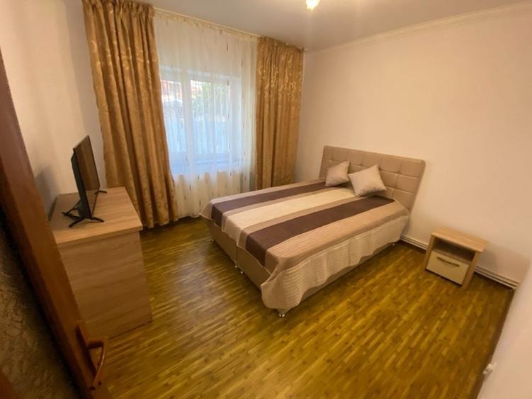 Apartament cu 2 camere decomandat în Spitalului
