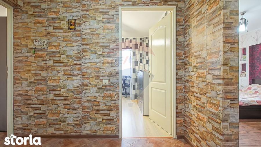 Apartament cu 2 camere decomandat în Triaj