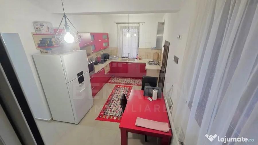 Casă cu 7 camere cu Teren 450 Mp în George Enescu