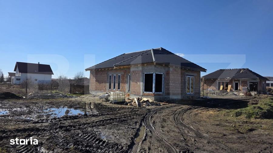 Casă cu 3 camere cu Teren 500 Mp în Unirea