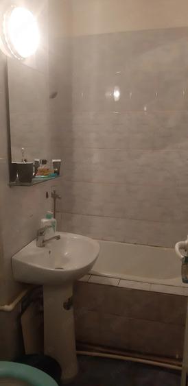 Garsonieră decomandată în 9 Mai