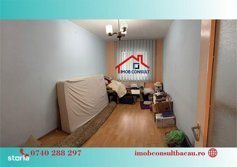 Apartament cu 3 camere semidecomandat în Banca Națională