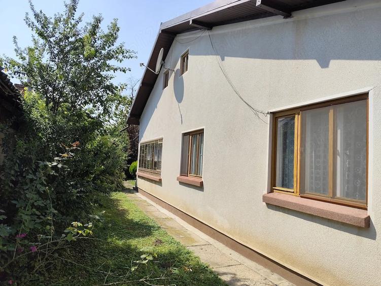 Casă cu 6 camere cu Teren 420 Mp în Breaza