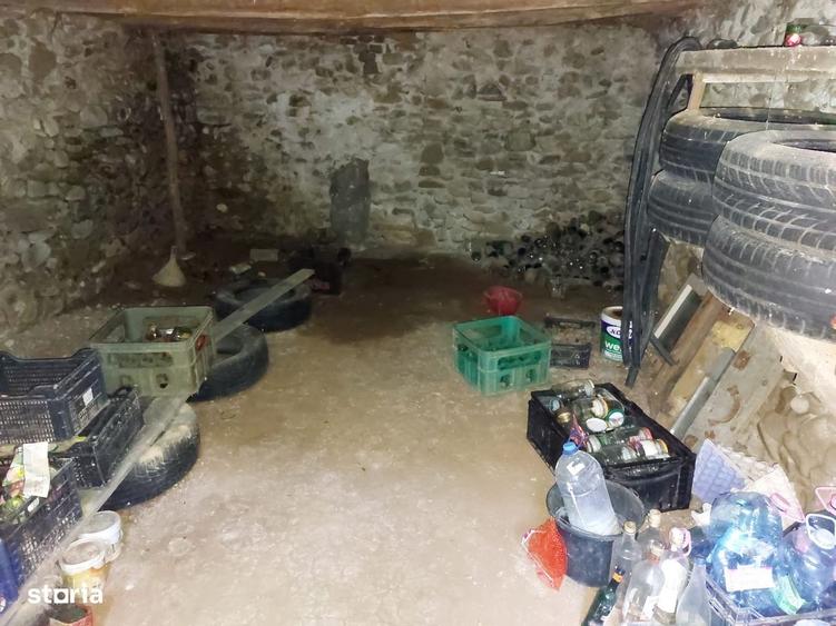 Casă cu 4 camere în Urleta