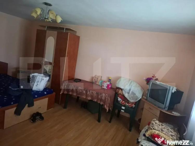 Casă cu 5 camere cu Teren 2300 Mp în Mătăsaru