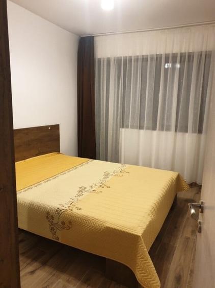 Apartament cu 3 camere decomandat în Brâncoveanu