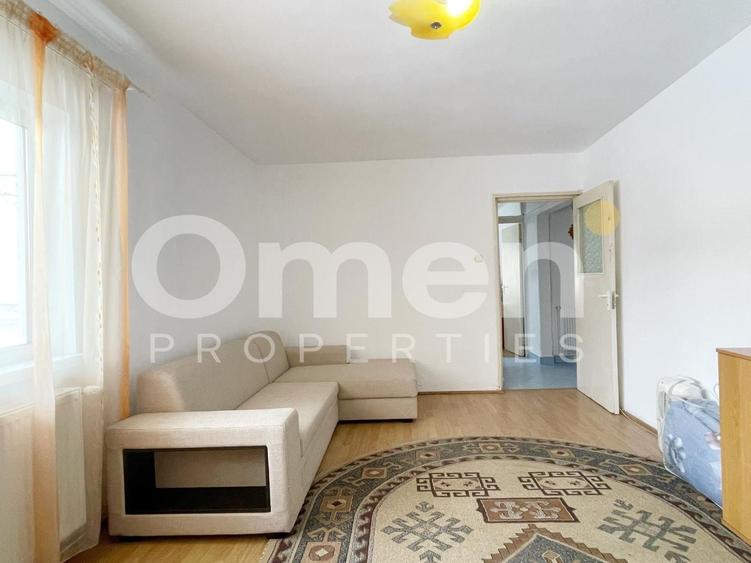 Apartament cu 3 camere decomandat, mobilat în Hotvon