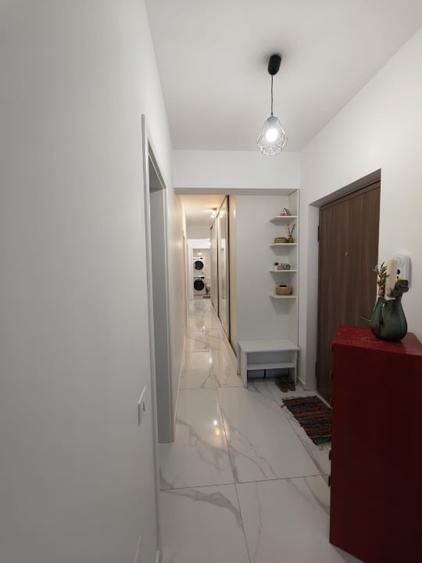 Apartament cu 3 camere decomandat, mobilat în Dobroești
