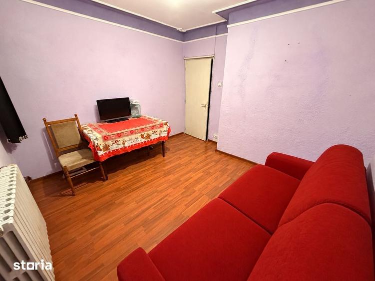 Apartament cu 4 camere decomandat în Ciurea