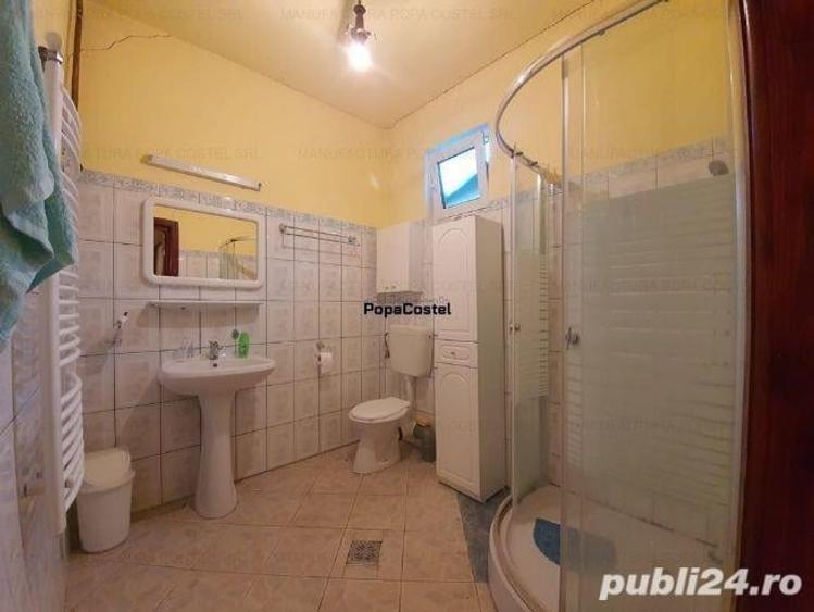 Casă cu 3 camere cu Teren 8000 Mp în Podenii Vechi