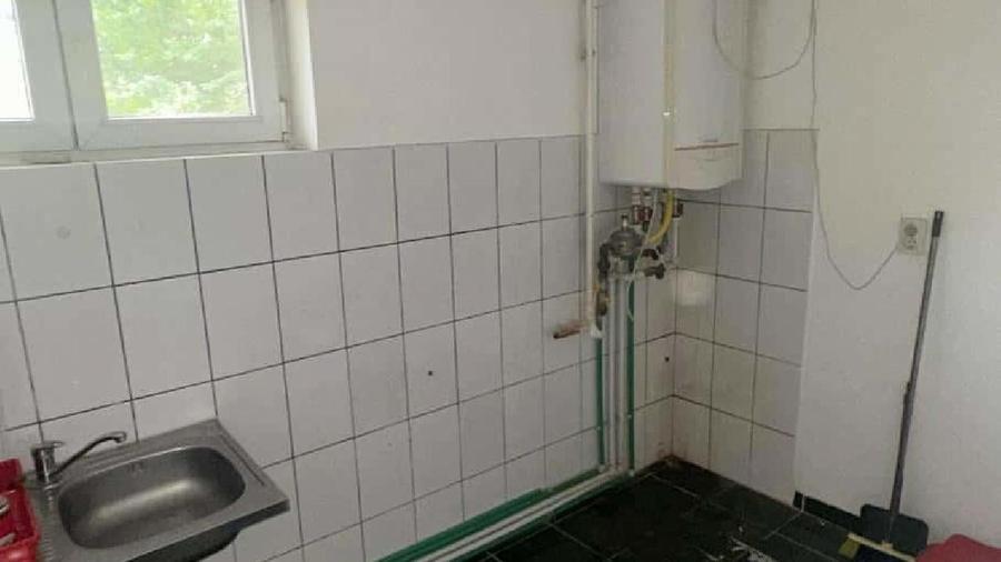 Garsonieră decomandată în Nord