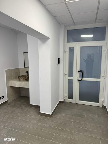 Spațiu comercial, de 80 mp, în Gheorghe Doja