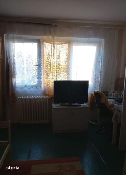 Apartament cu 2 camere semidecomandat în Rogerius