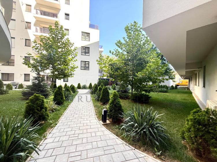 Penthouse cu 5 camere decomandat, mobilat în Timpuri Noi