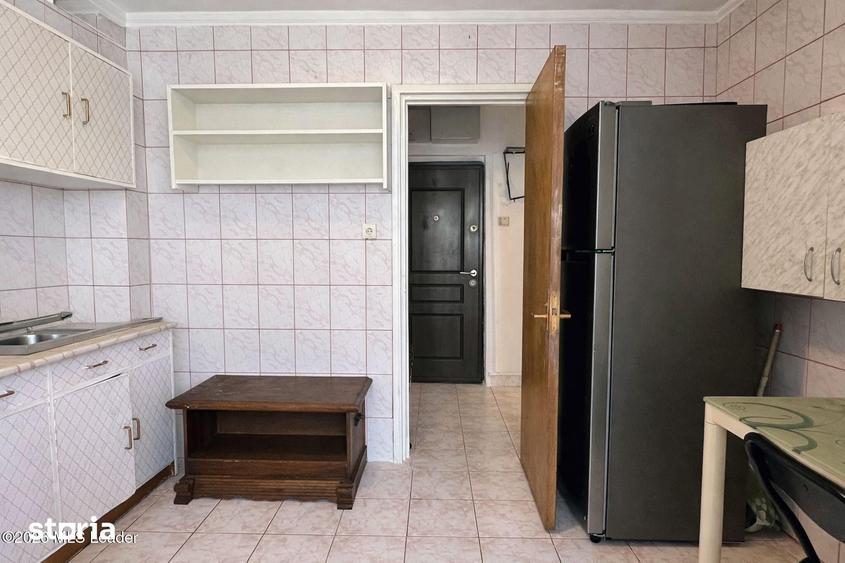 Apartament cu 3 camere în Vitan