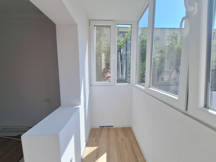 Apartament cu 3 camere decomandat în Dâmbovița
