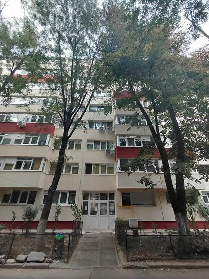 Apartament cu 2 camere decomandat în Giurgiului