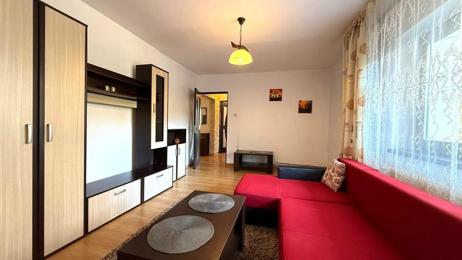 Apartament cu 2 camere decomandat în Între Lacuri