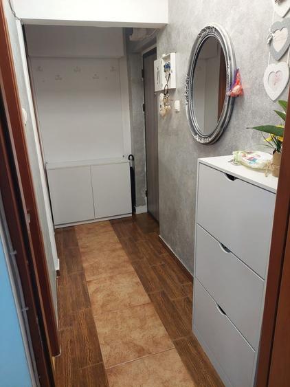 Apartament cu 3 camere decomandat, mobilat în P-ța Reșița