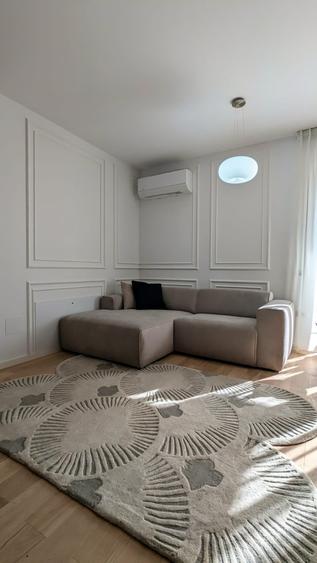 Apartament cu 2 camere semidecomandat, mobilat în Central