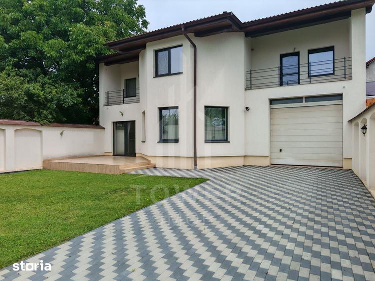 Casă cu 4 camere cu Teren 500 Mp în Central